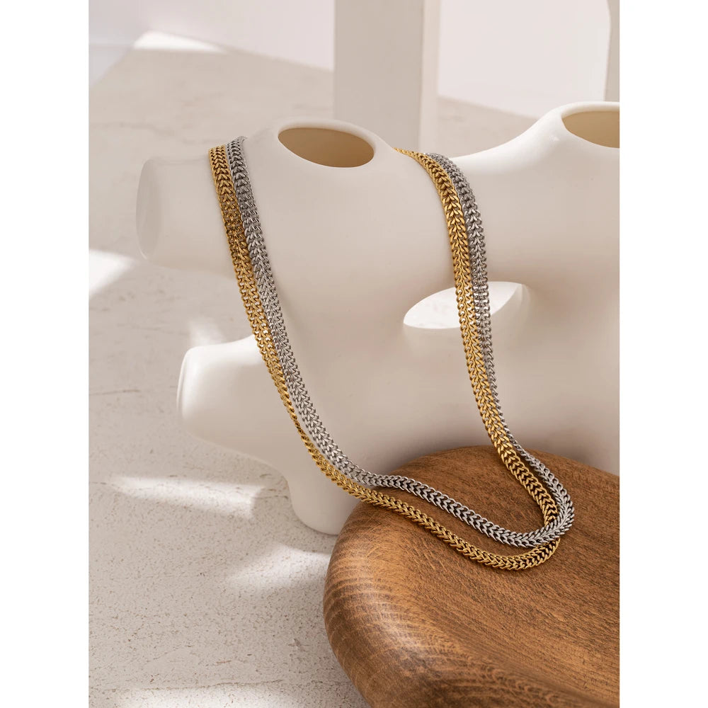 Amaya necklace styled as refined everyday jewelry