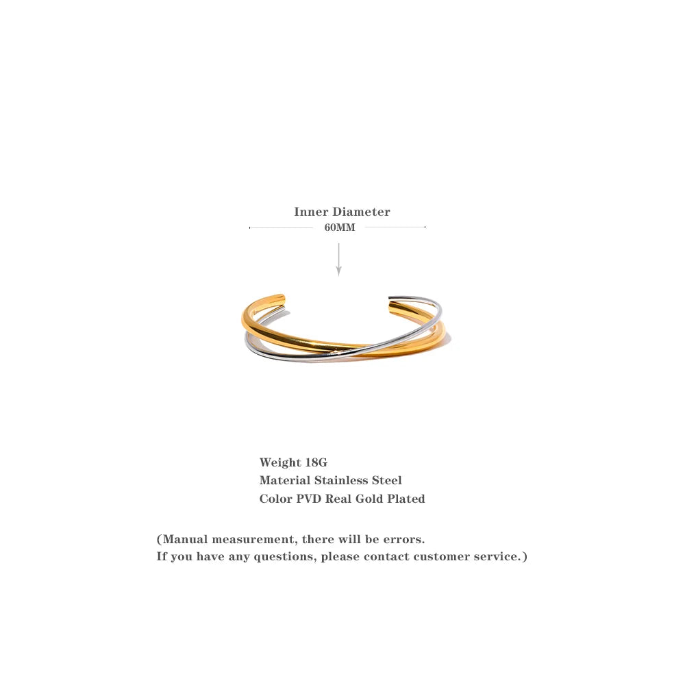 Farah bracelet displayed on a neutral background