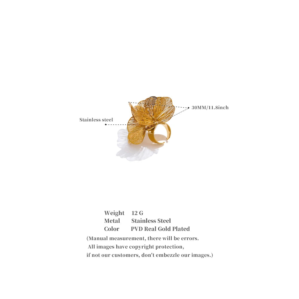 Anahita ring displayed on a neutral background
