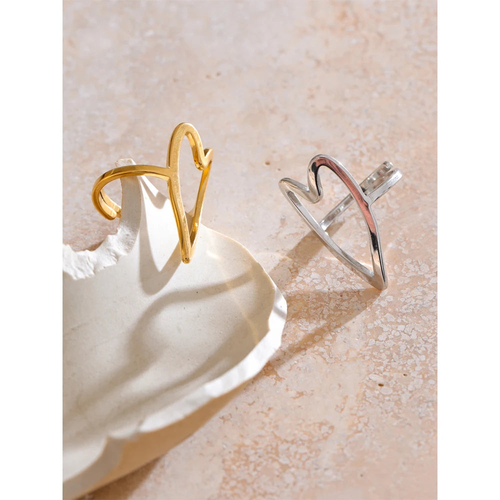 Delaram ring side view showing minimalist silhouette