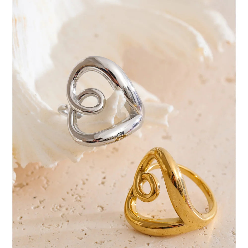 Mahtab ring side view showing smooth adjustable band
