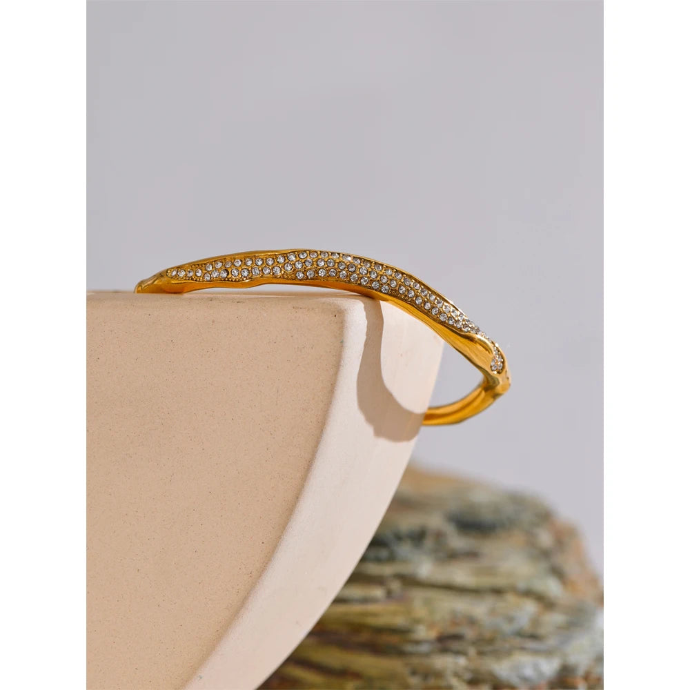 Yasmin bracelet close-up showing sparkling cubic zirconia detail