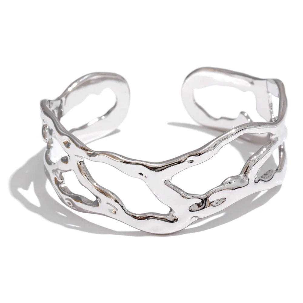 Avin bracelet detail view showing polished finish