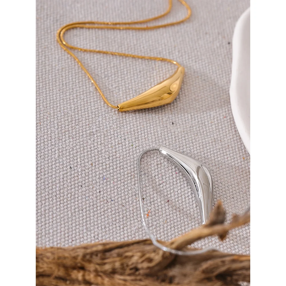 Elara necklace styled as romantic everyday jewelry