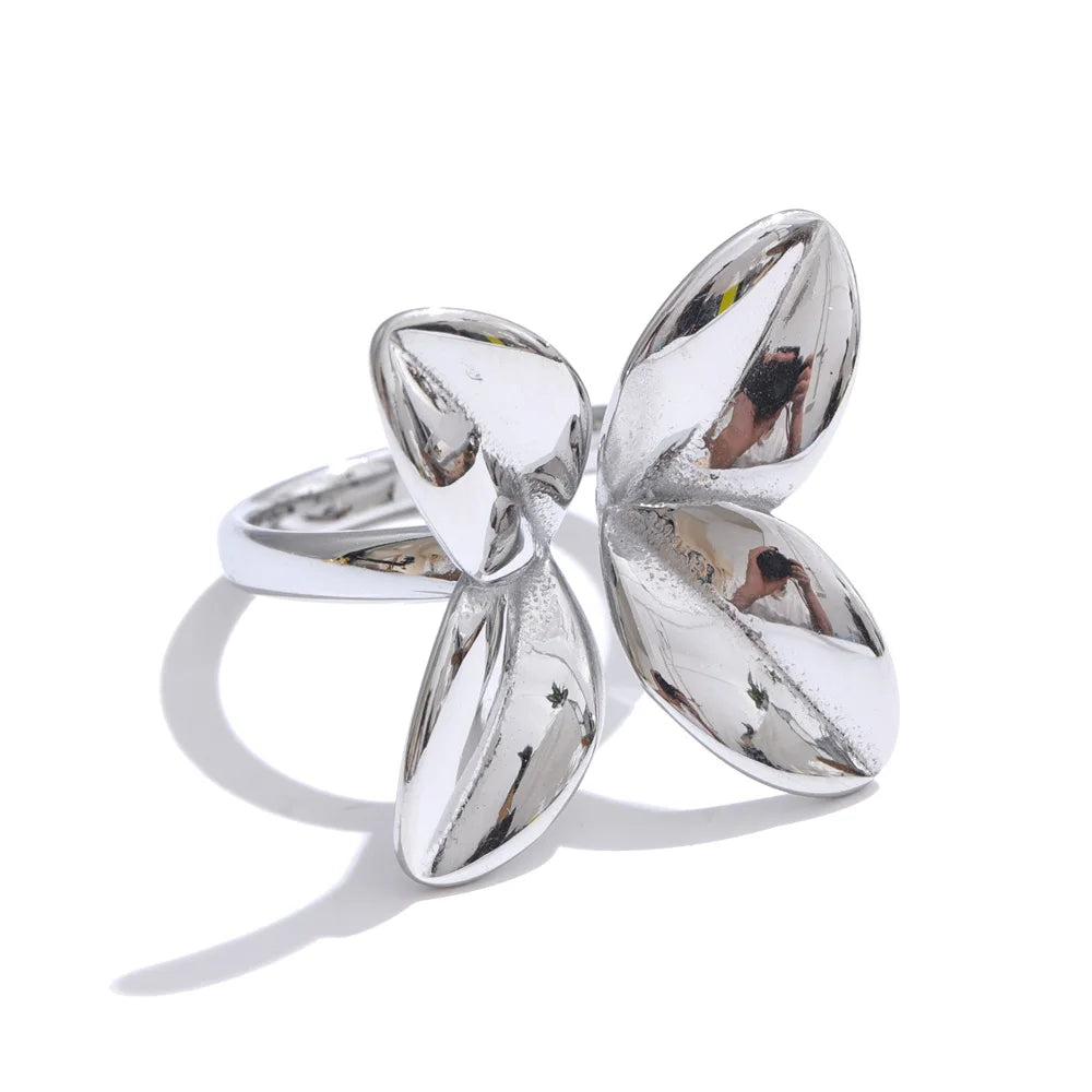 Golnar ring detail view showing polished finish
