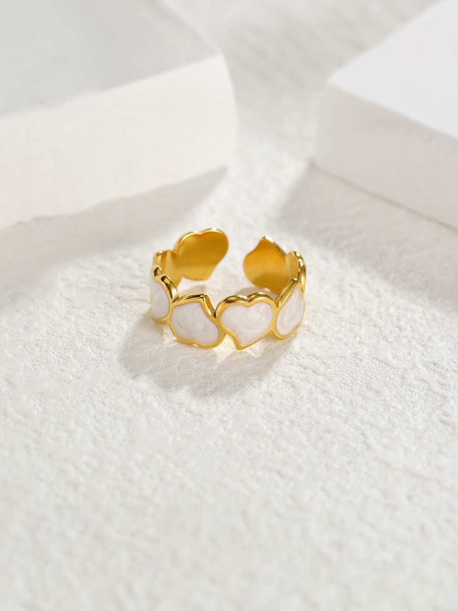Yesi ring side view showing smooth adjustable band