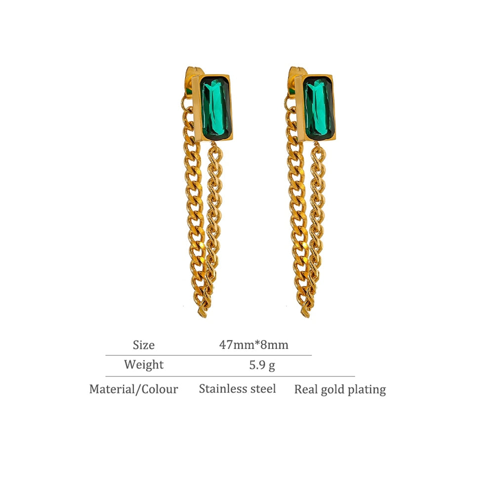 Bahar earrings displayed on a neutral background