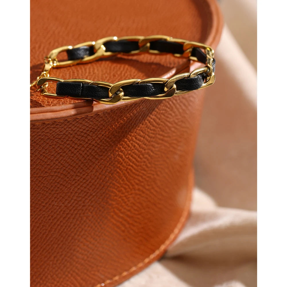 Narges bracelet side view showing bold chain silhouette