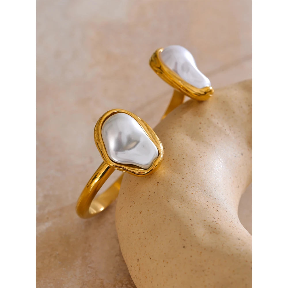 Ladan bracelet styled as romantic everyday jewelry