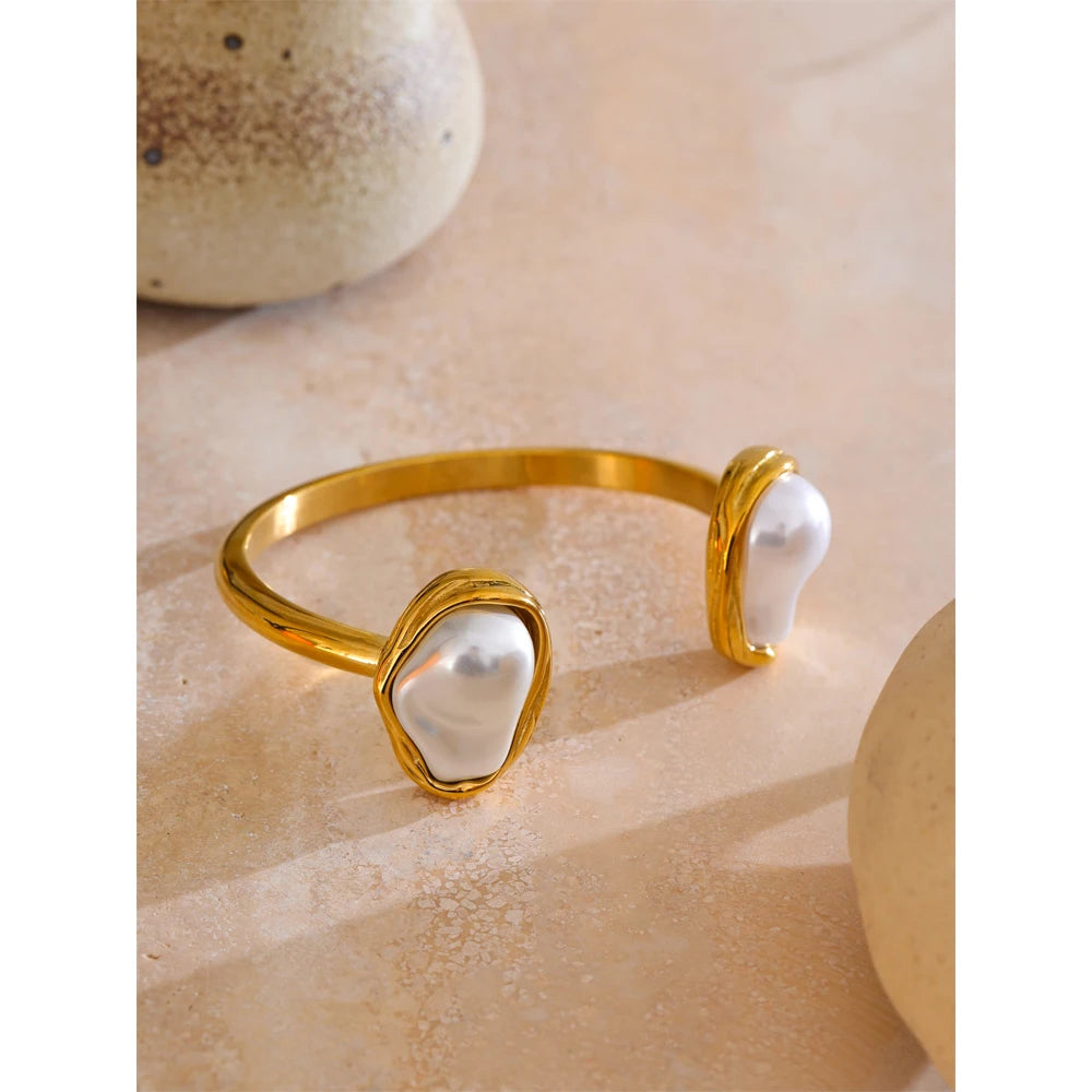 Ladan bracelet side view showing smooth cuff silhouette