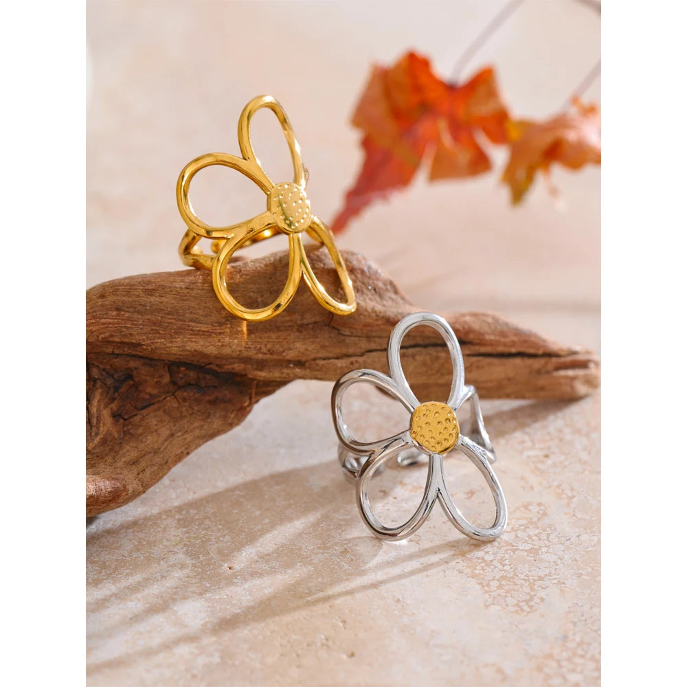 Silver stainless steel adjustable ring with flower motif