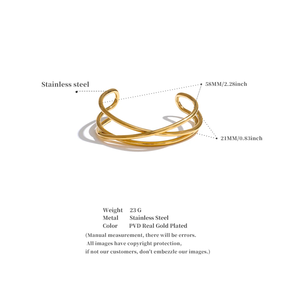 Gisoo bracelet displayed on a neutral background
