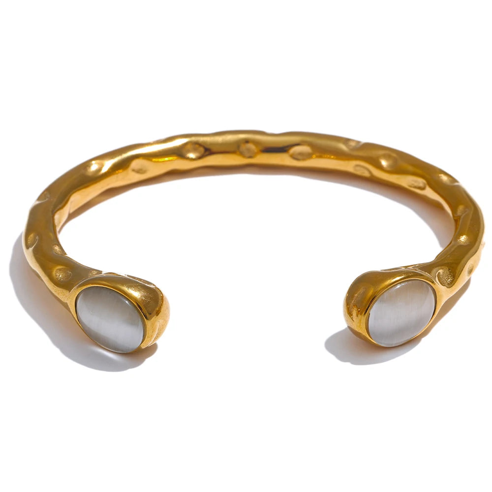 Dorna bracelet alternative angle showing polished finish