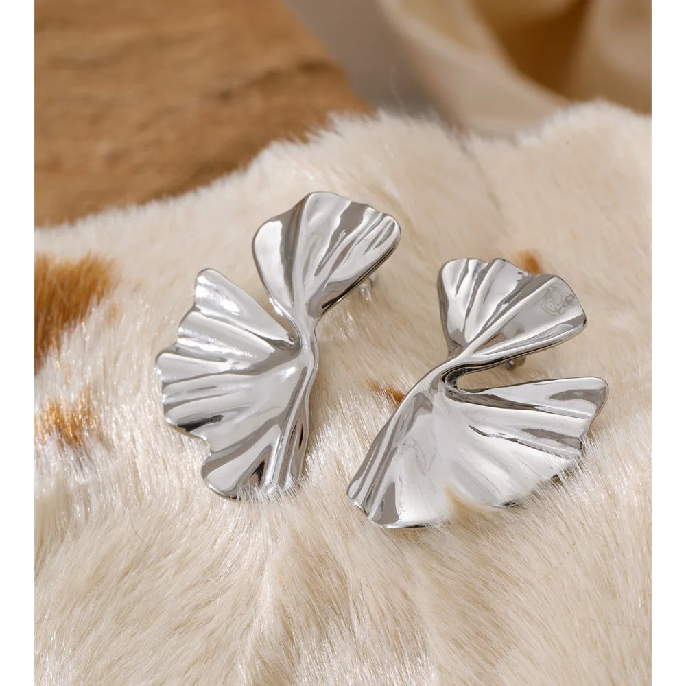 Florisse Earrings ™️