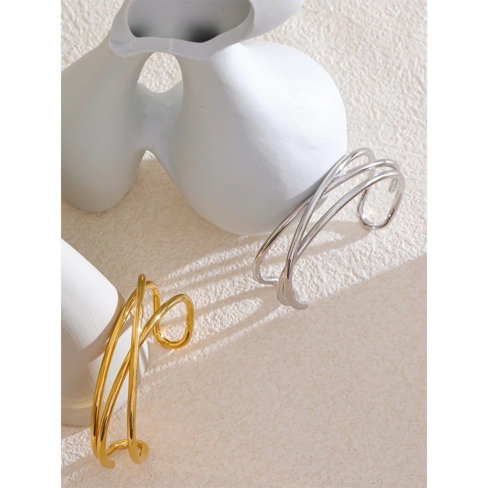 Gisoo bracelet side view showing smooth cuff silhouette
