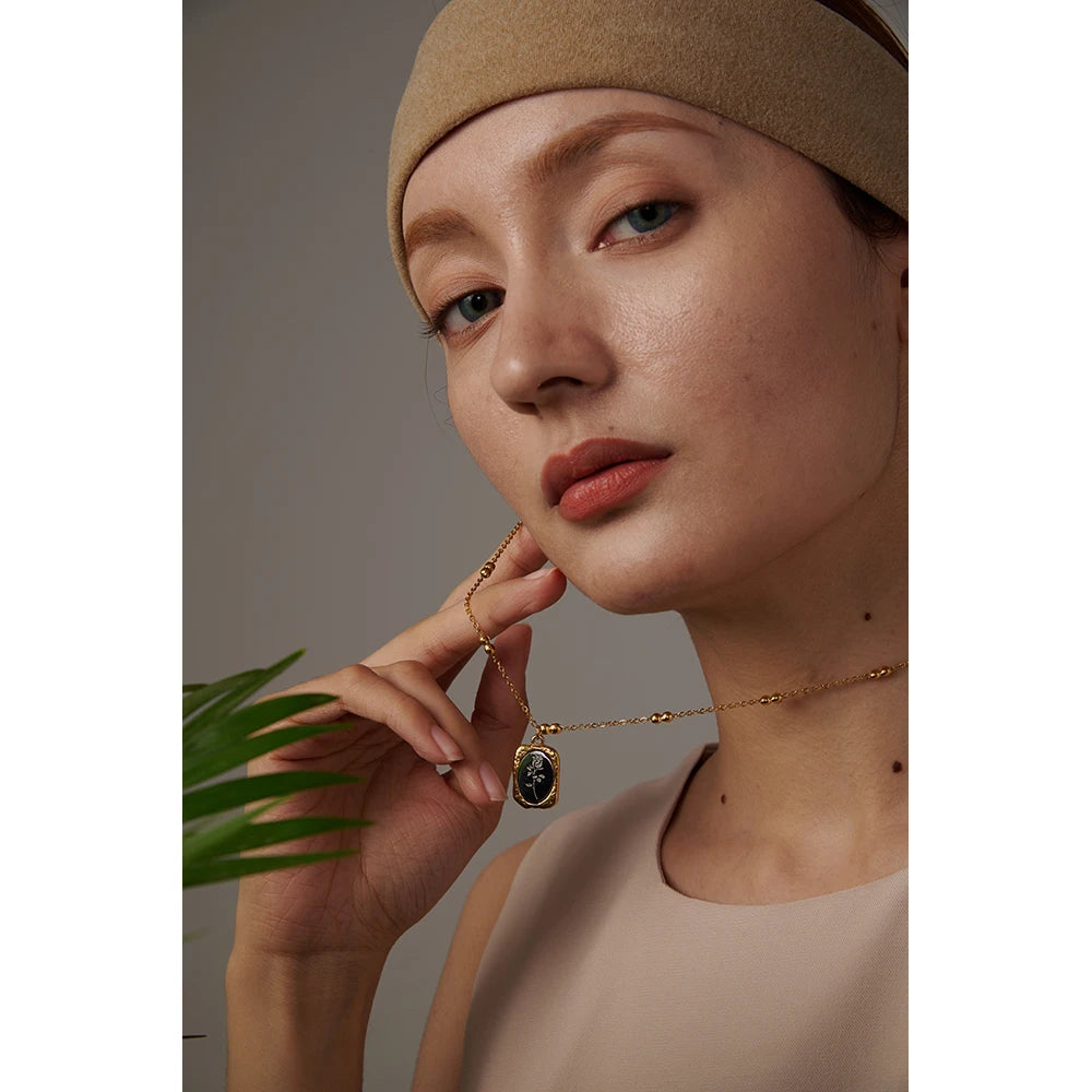 Fiora Necklaces ™️