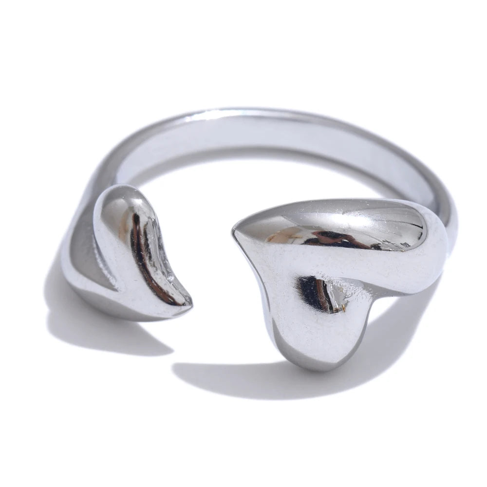 Amoura Rings ™️