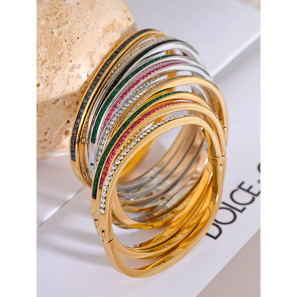 Baharak bracelet detail view showing zirconia accents