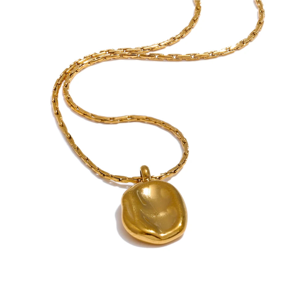 Kavora Necklaces ™️