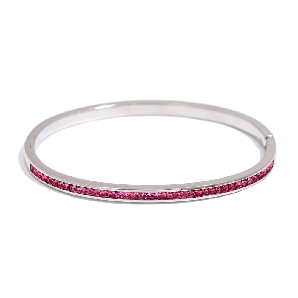 Baharak bracelet alternative angle showing light-catching design