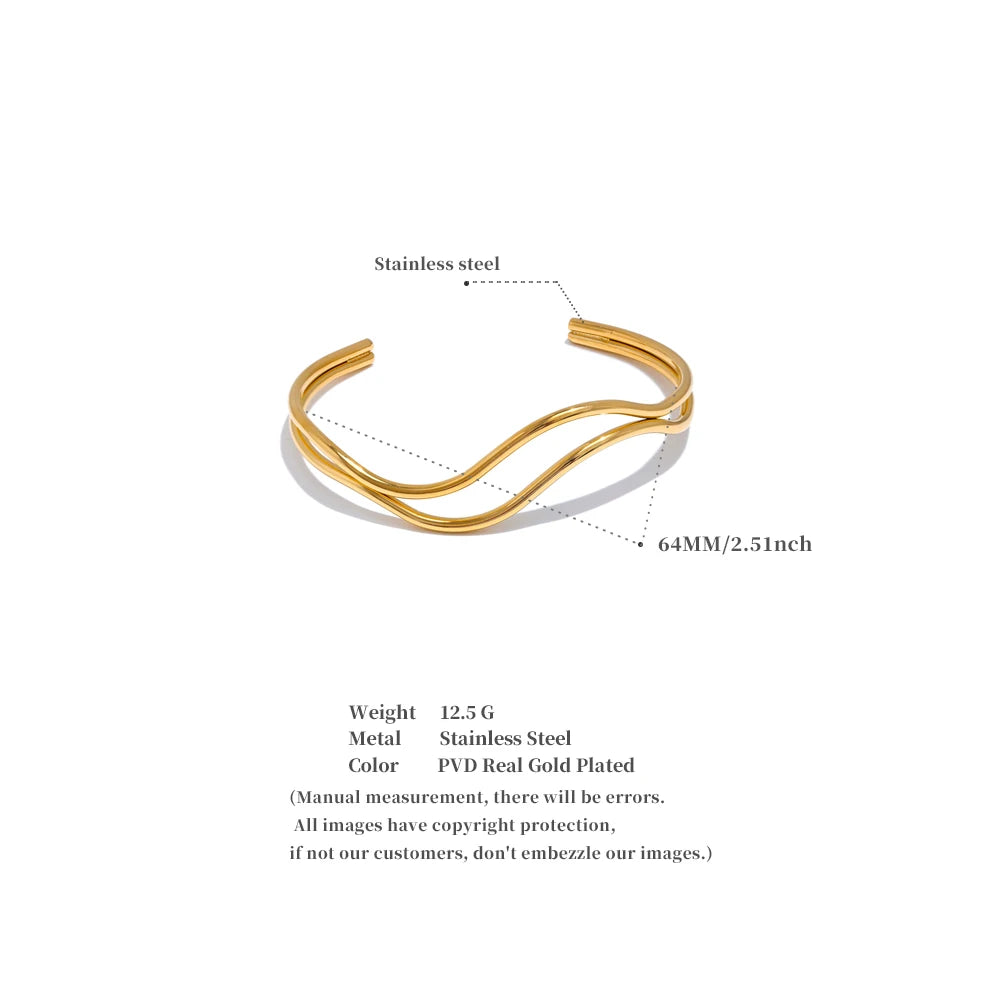 Viana bracelet displayed on a neutral background