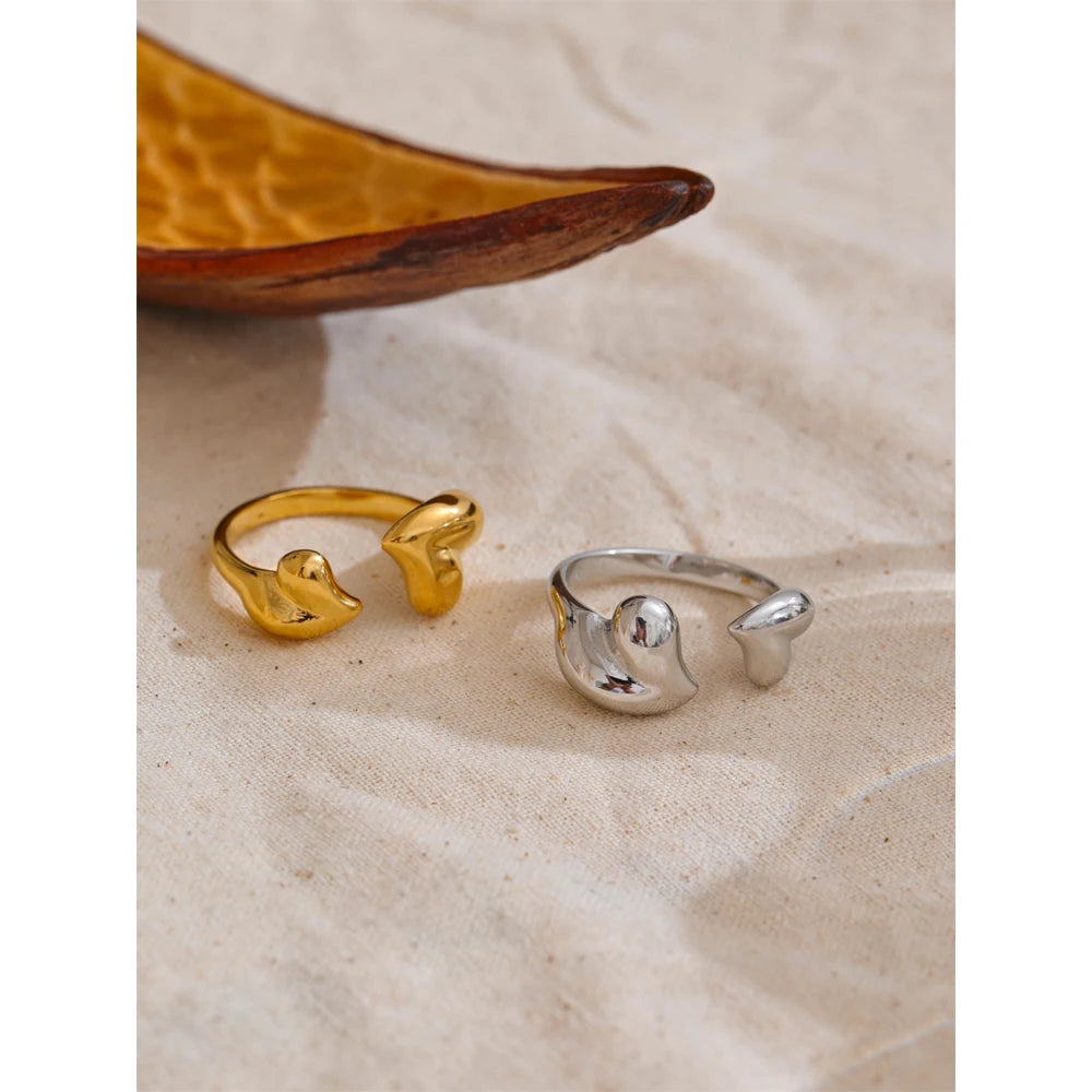 Amoura Rings ™️