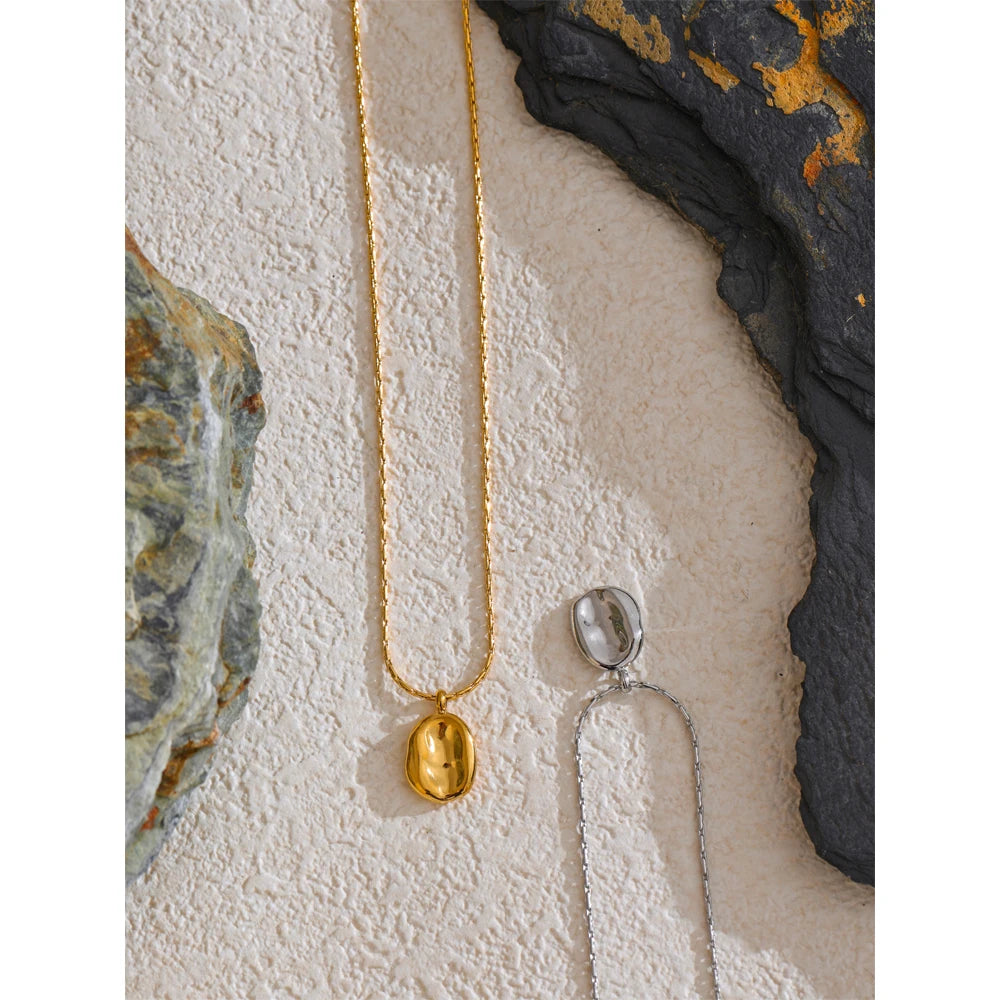 Kavora Necklaces ™️