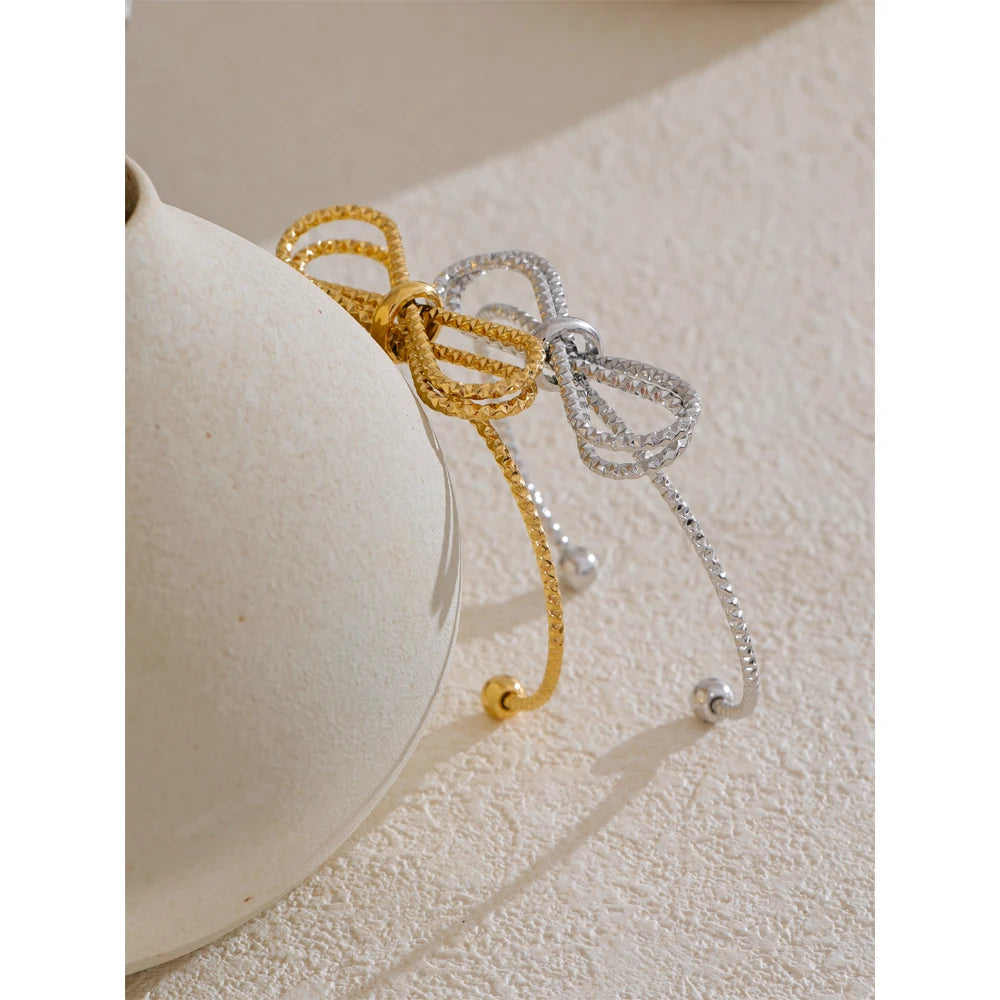 Saba bracelet side view showing smooth cuff silhouette