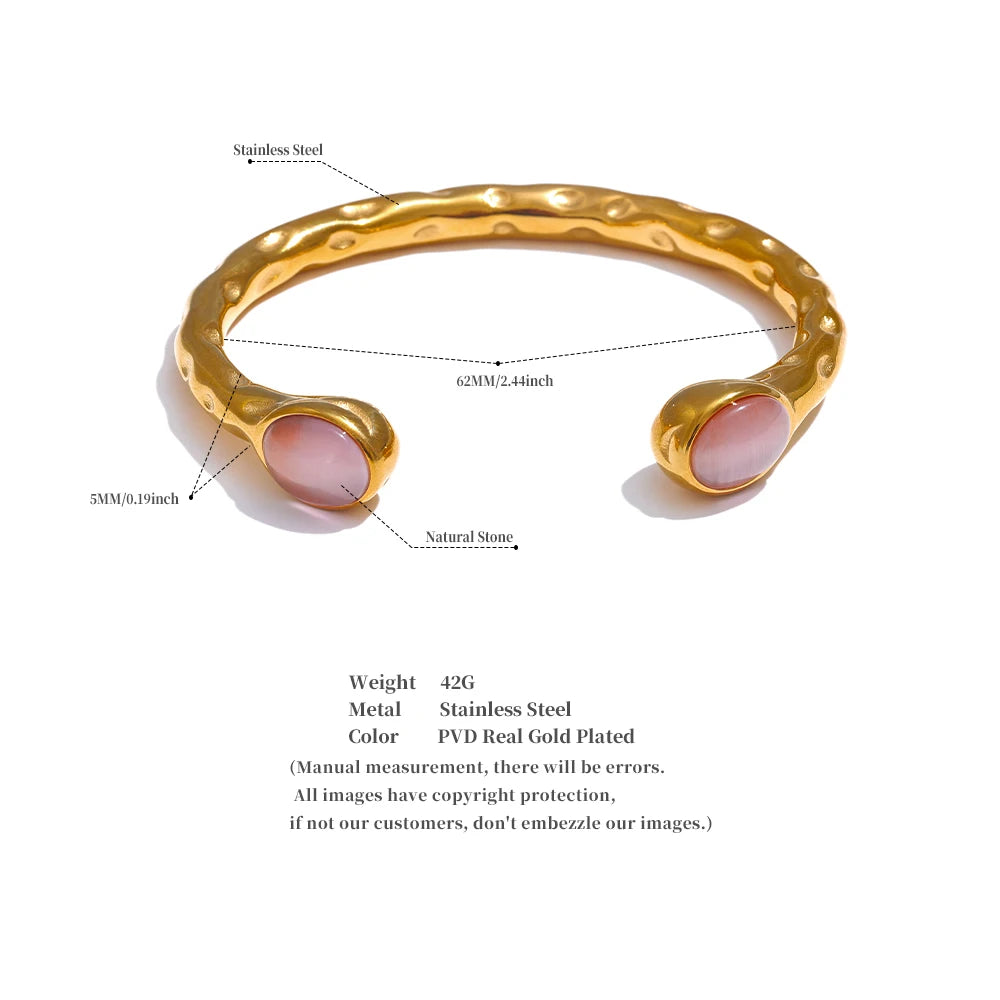 Dorna bracelet displayed on a neutral background