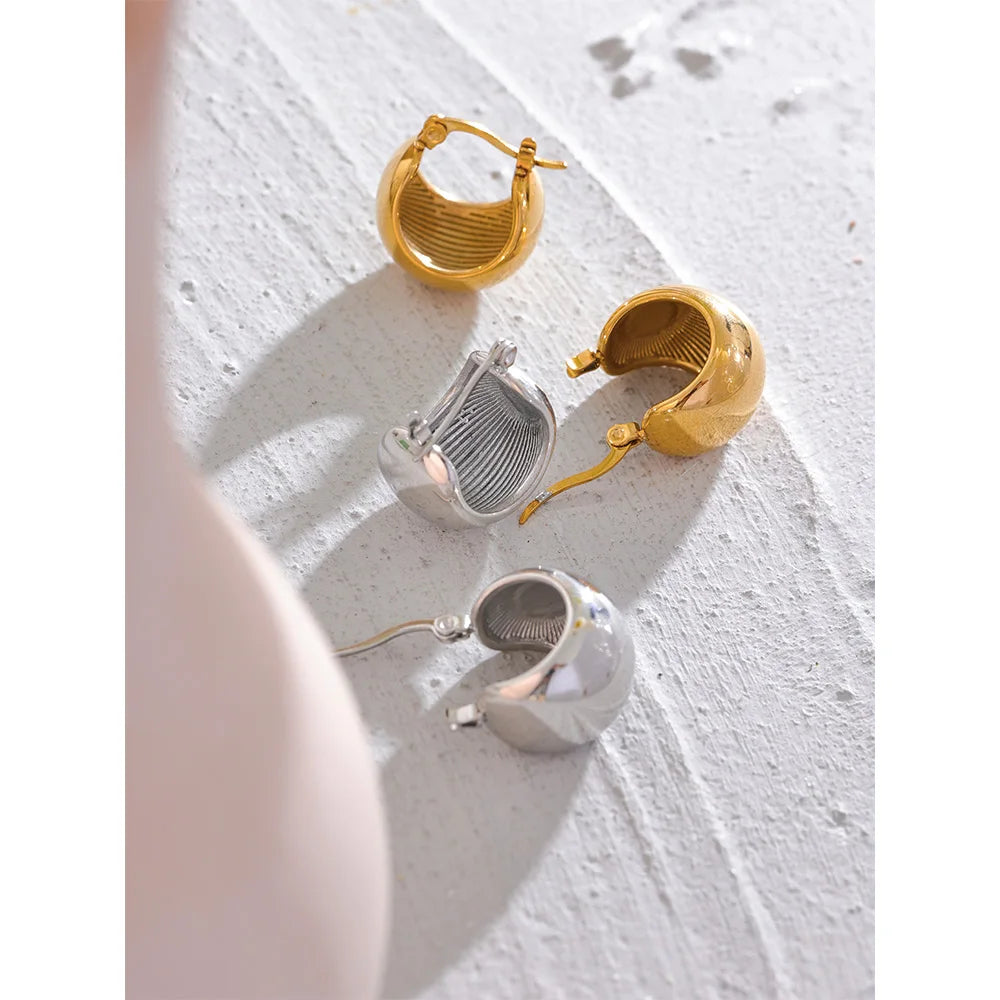 Azelia Earrings ™️