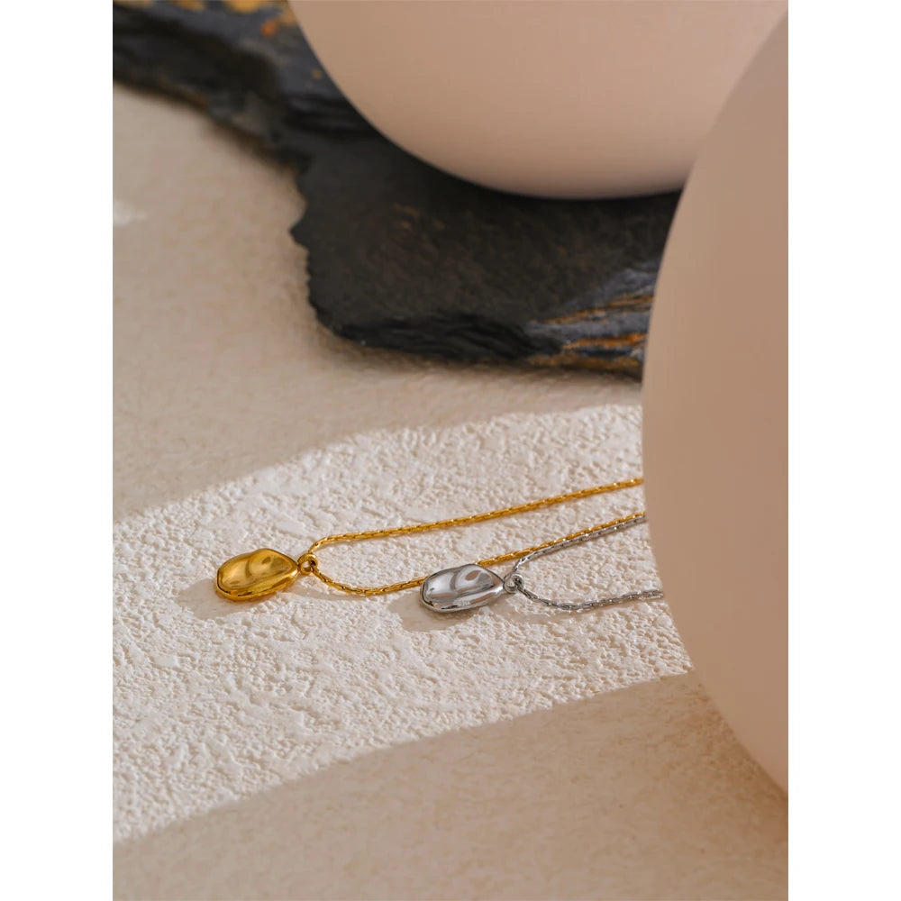 Kavora Necklaces ™️